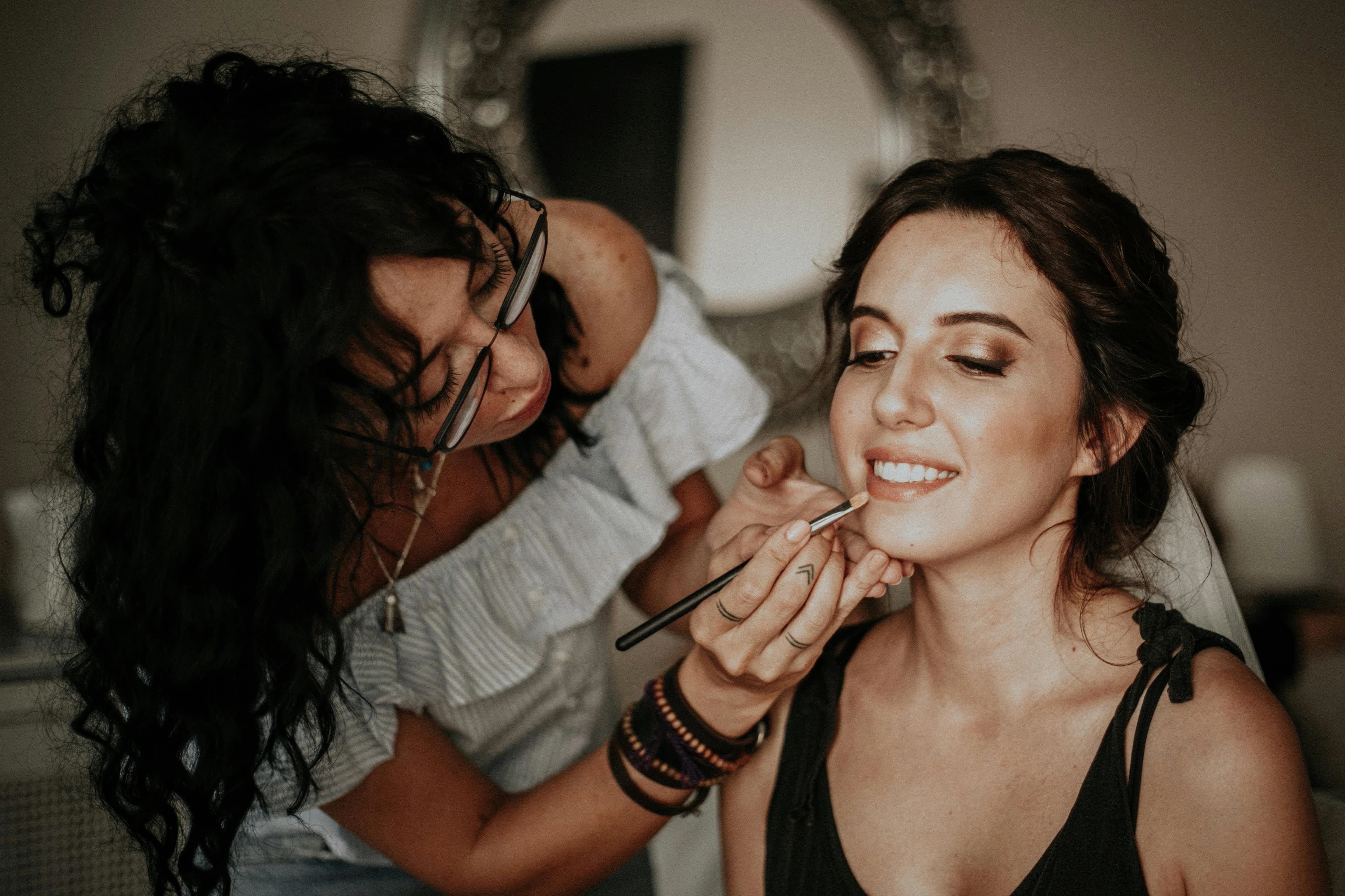 Facial mask treatment at home - Professional beauty services